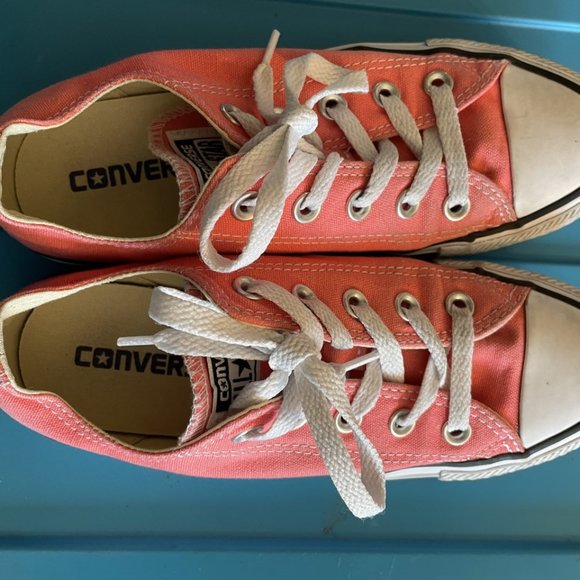 Converse All Star Coral Low Top Canvas Sneakers Shoes Size 6 EUC - Picture 3 of 4